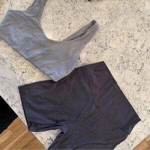 Vitality Cloud ii Volley Shorts Iron (L) & Corset Bra Fossil (M)